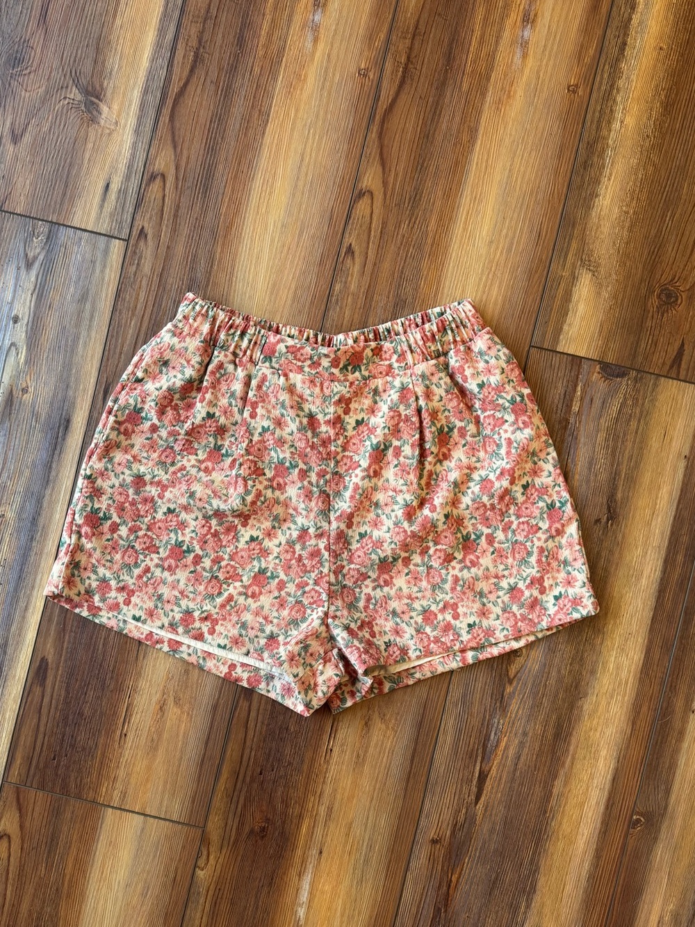 Rose print corduroy shorts